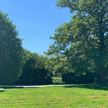 Springbank, Chapel Green Feriehus *